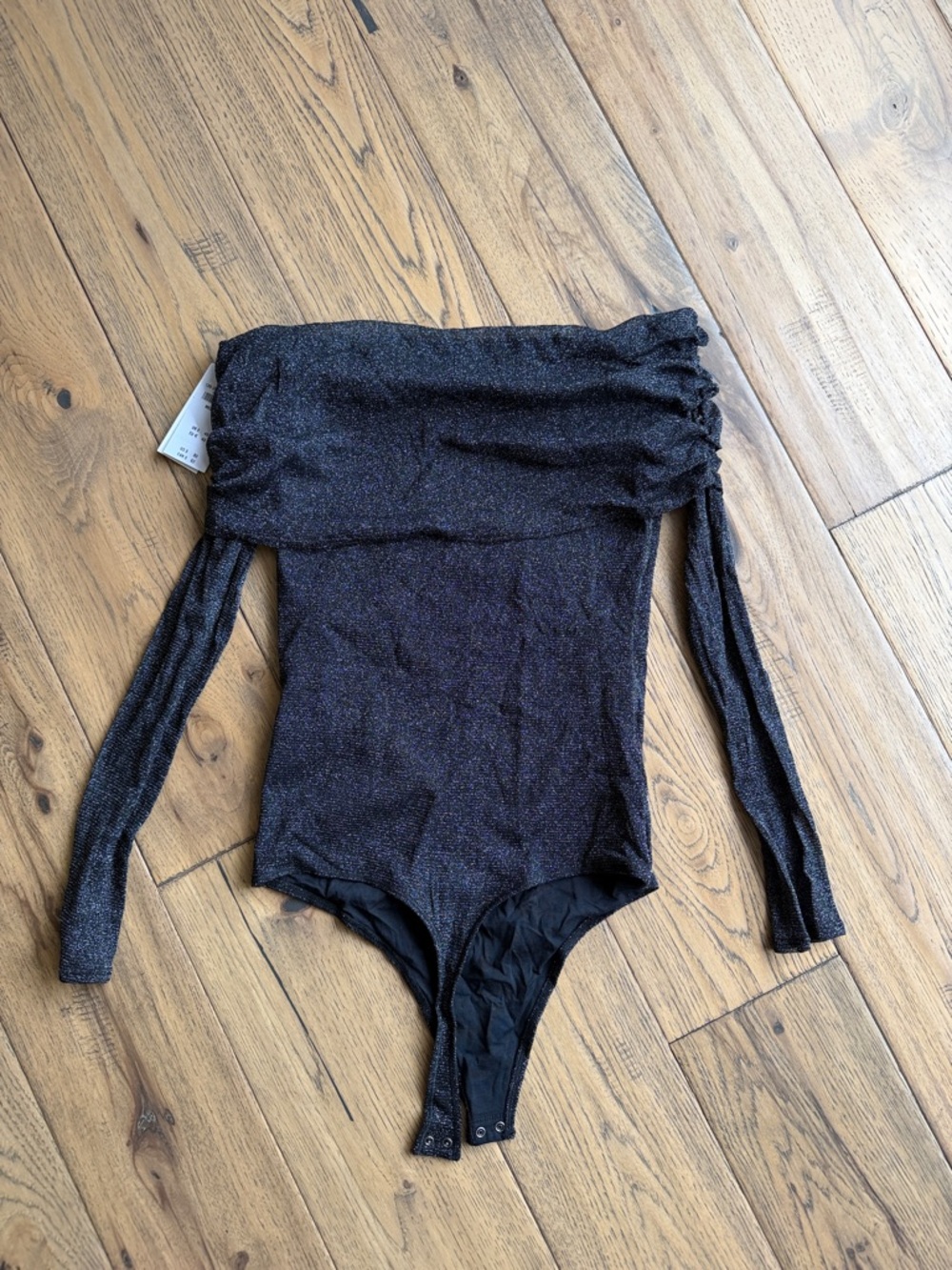 Abercrombie & Fitch Black Long-Sleeve Off-The-Shoulder Mesh Bodysuit - Picture 4 of 5